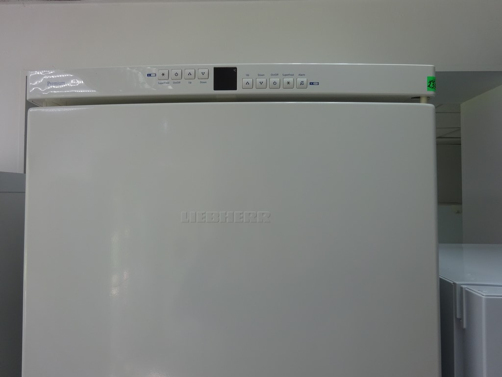 Холодильник Liebherr CP 40560 Premium. Гарантия
